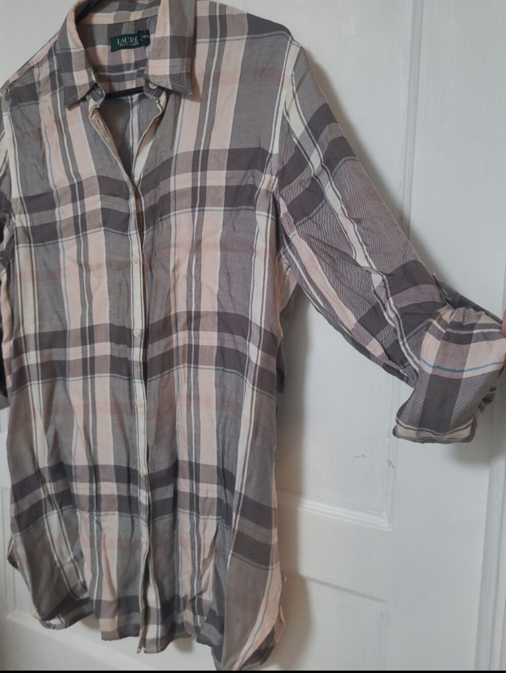 Soft Lauren Ralph Lauren Plaid Button-Down Shirt in Gray Medium - Picture 2 of 5